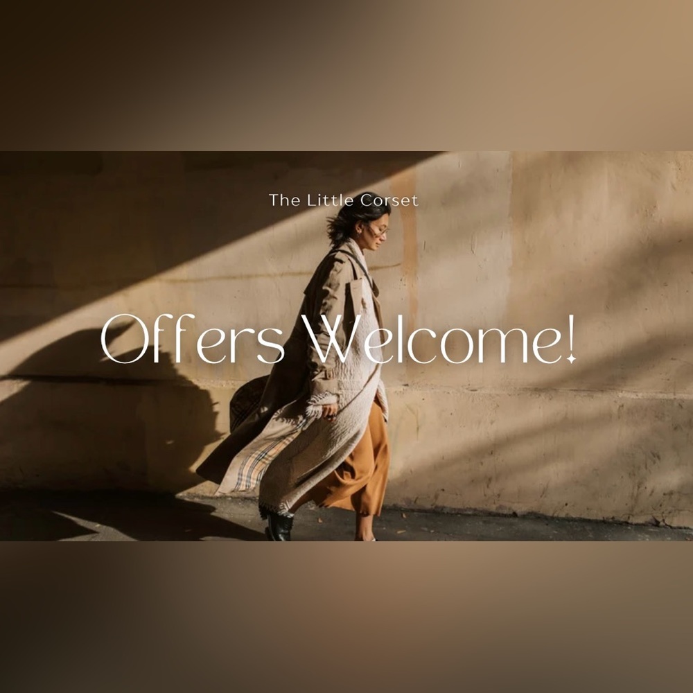 Hi there! Check out my closet! Offers are welcomed! 💕